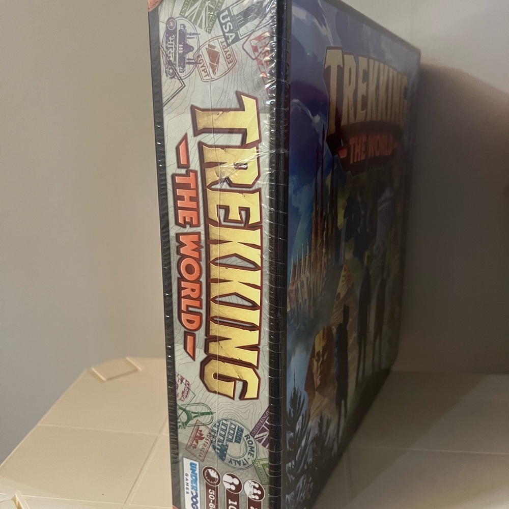 Trekking The World: The Globetrotting Board Game Family Game Night New Unopened - Picture 2 of 4